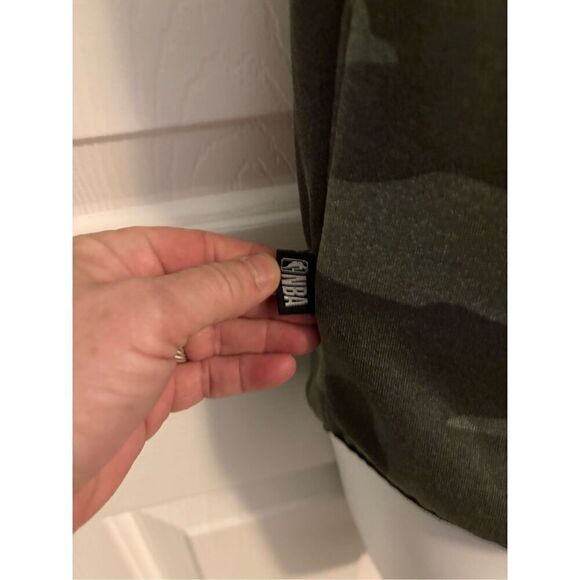 NBA Camo Sleeveless Hoodie. Size Small - Picture 7 of 10